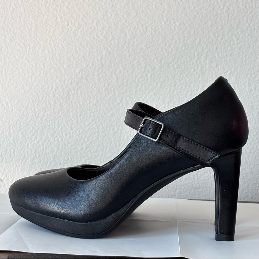 Clarks Collection Black Mary Jane Platform Heels Size 5